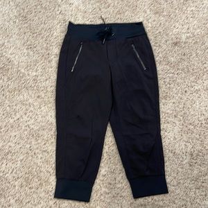 Athleta Trekkie North Crop 23” Jogger 4P Black
